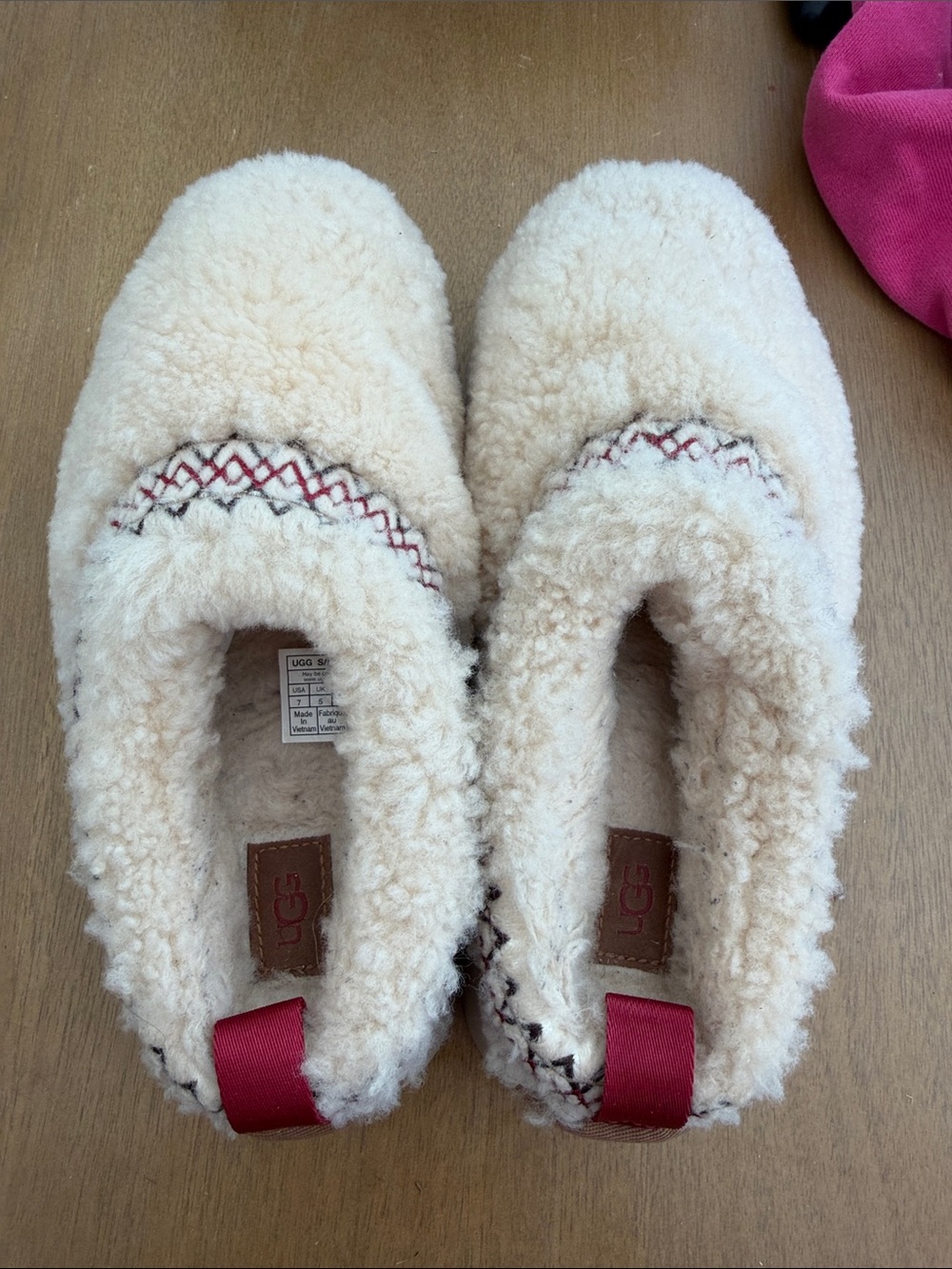 UGG Cream Sherpa Slip-On Platform Slippers with Red Stitching - Picture 2 of 4